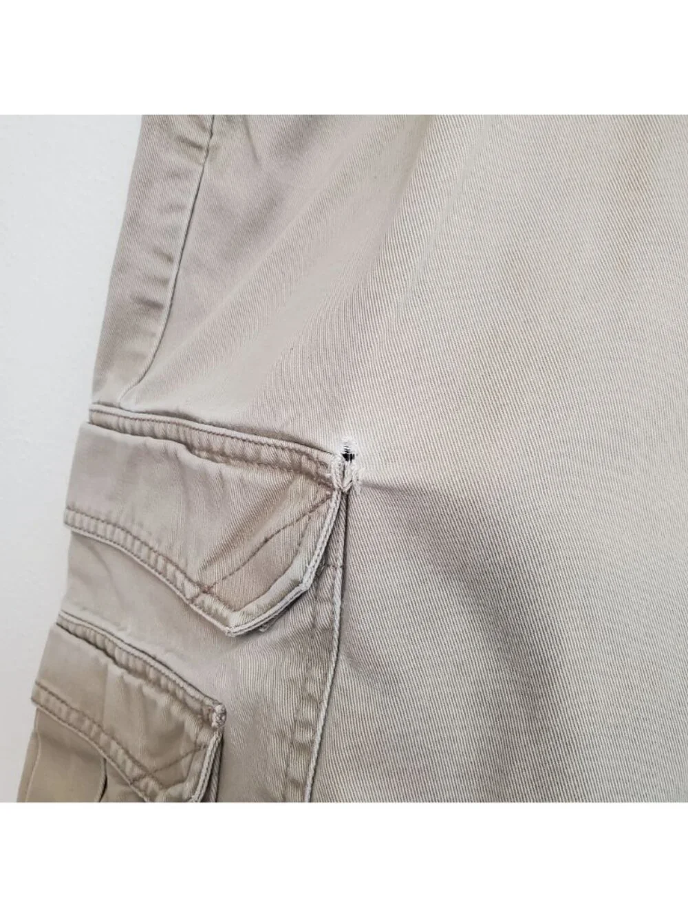Levi's 90's Silvertab khaki colored cargo shorts